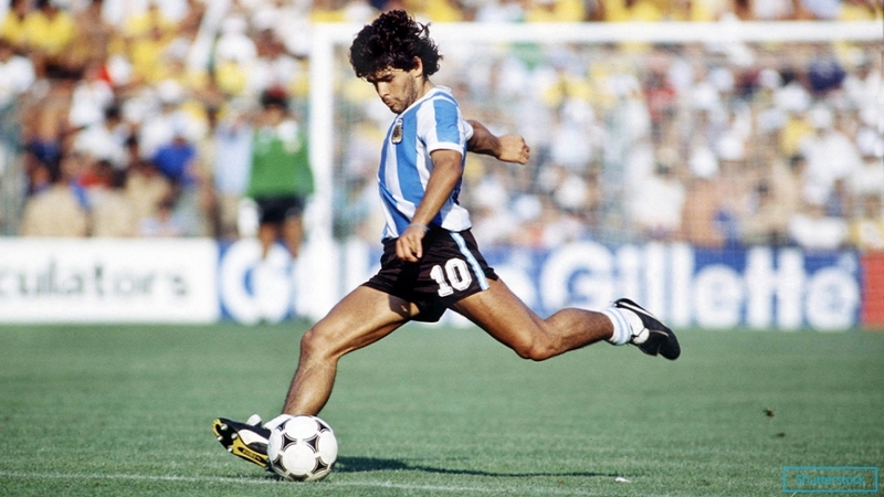 Maradona chính là tiền vệ hay nhất Thế Giới mọi thời đại